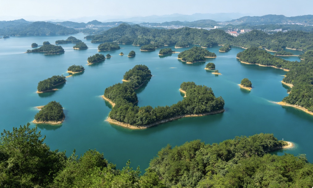 Qiandao Lake (Thousand Island Lake)