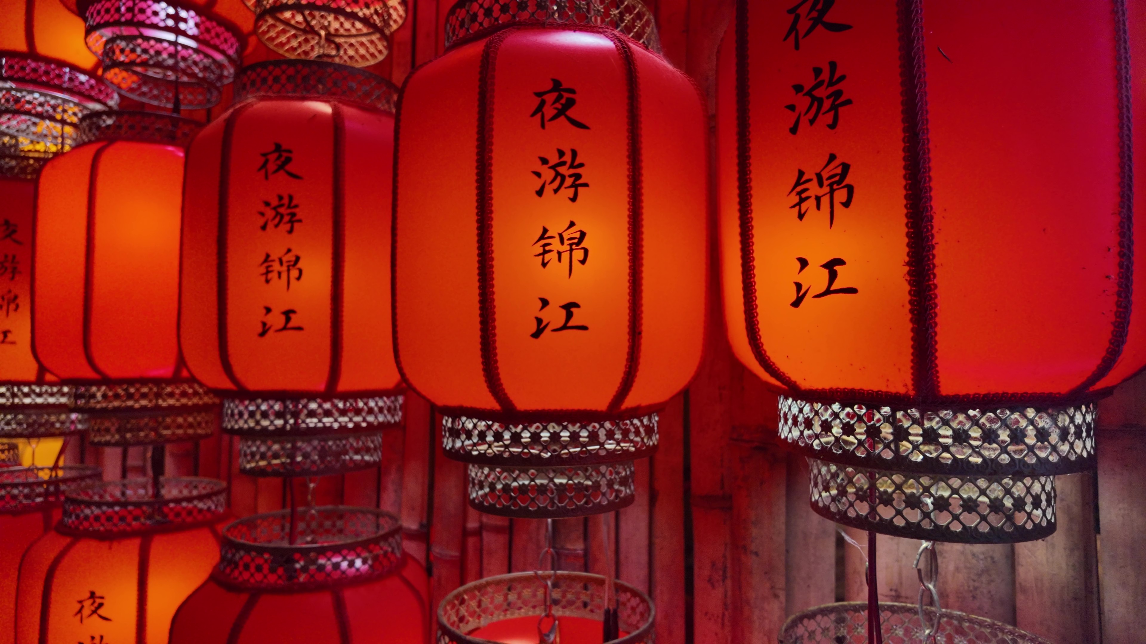Chengdu: Private History Walk, Local Dinner & Night Cruise — photo 7